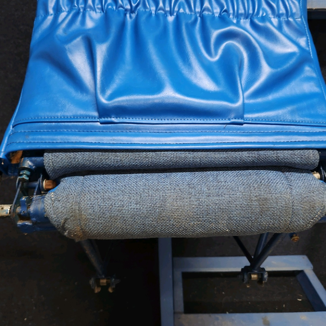 Used aircraft parts for sale, 79337-022 piper PA-28-181 Front Co-Pilot Seat Assembly – RH