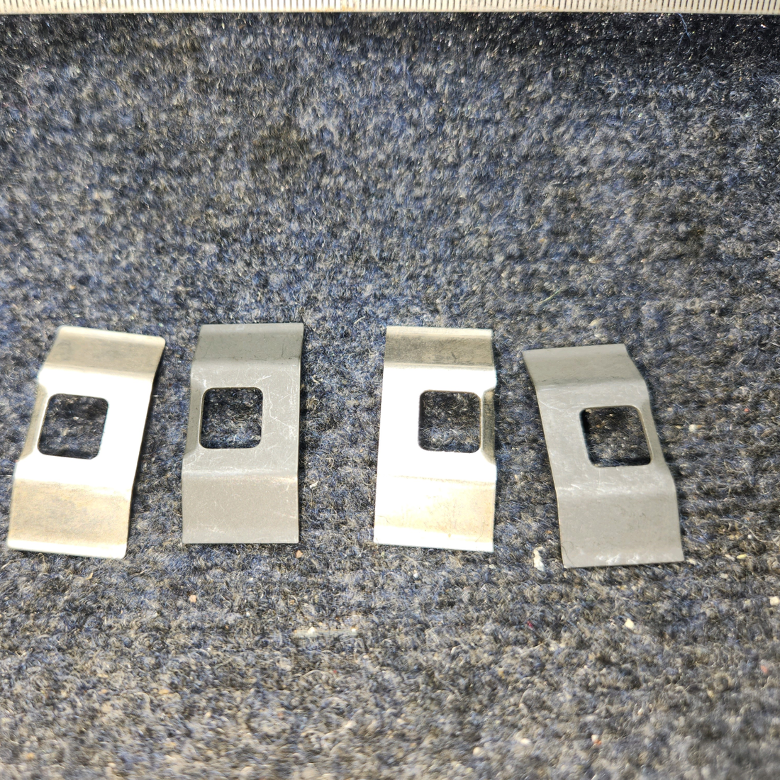 Used aircraft parts for sale, 9511103 Goodyear Cessna Clip Set of 4