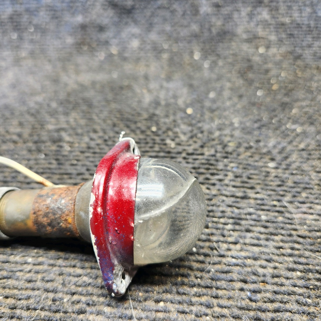 Used aircraft parts for sale, 472-736 piper PA-28-181 White Tail Navigation Light, 14 Volt