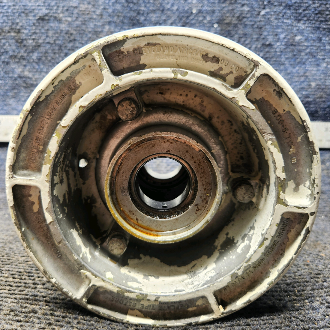 Used aircraft parts for sale, 40-308 Cleveland Beechcraft 35-33 Nose Wheel Assembly 5.00-5