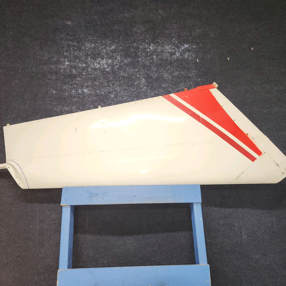 Used aircraft parts for sale, 0431004-2 CESSNA 150G Vertical Fin Assembly