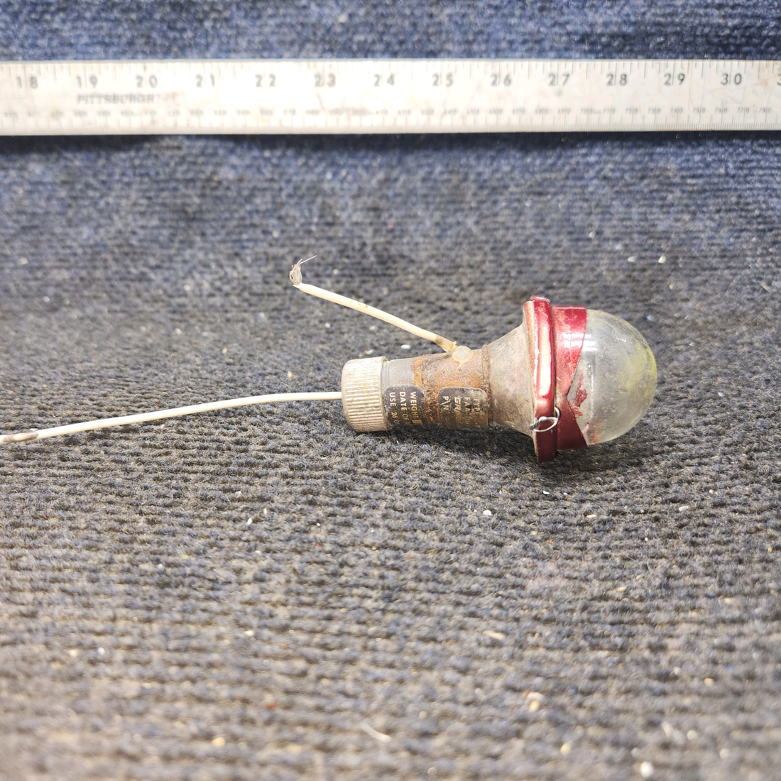 Used aircraft parts for sale, 472-665 Piper PA-28-140 Wing Tip Navigation Light without Tip