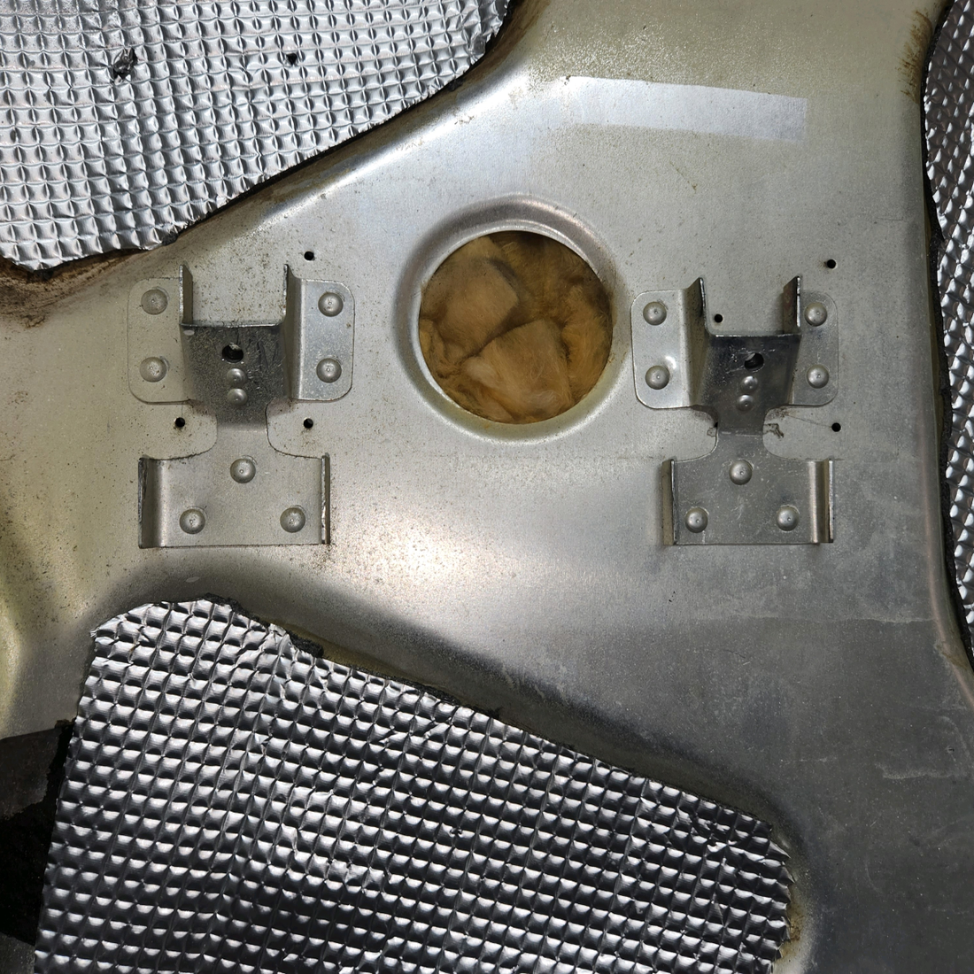 Used aircraft parts for sale, 0710620-206, 0717010-18 Cessna 182G Door structure With Window RH