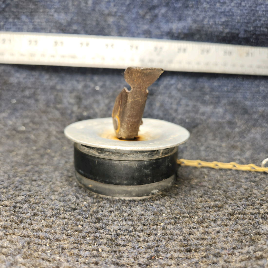 Used aircraft parts for sale, 55669 Moeller BEECHCRAFT F35 Fuel Cap