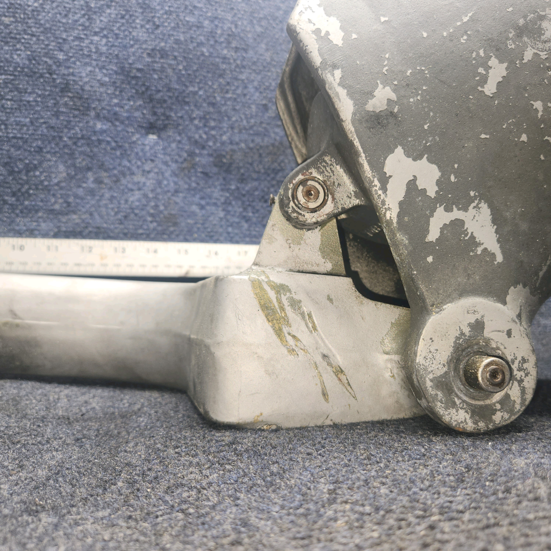 Used aircraft parts for sale, 169-820000-601 Beechcraft A24R Nose Landing Gear ASSY