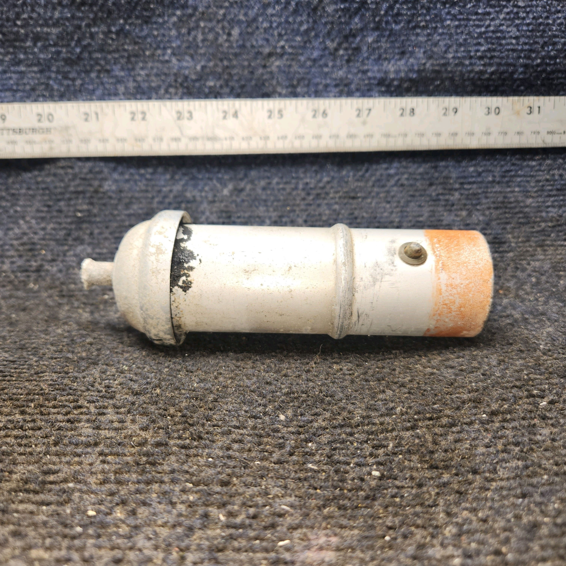 Used aircraft parts for sale, 0413163-18 Cessna 172F Outlet Assy with cap