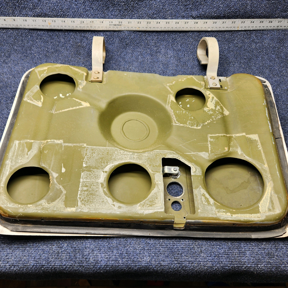 Used aircraft parts for sale, 0717037-6 Cessna PIPER- CESSNA-BEECH- MOONEY VARIOS CESSNA 172 RG BAGGAGE DOOR STRUCTURE