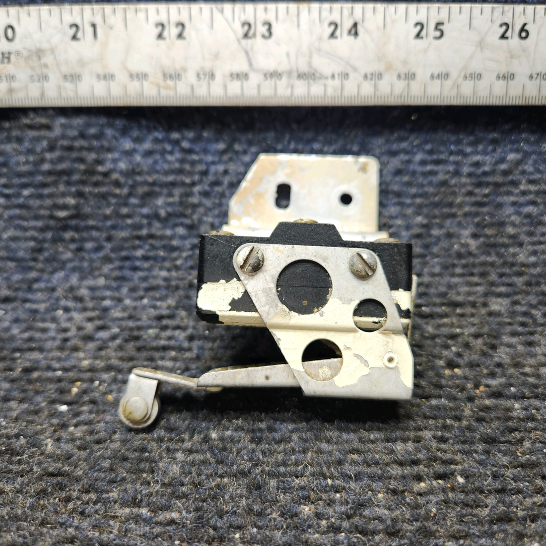 Used aircraft parts for sale, AN3169-1 BEECHCRAFT F35 Travel Limit Switch w/Arm