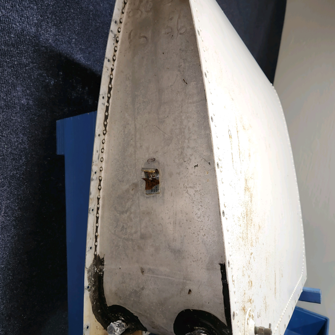 Used aircraft parts for sale, 95070-004 Piper PA32RT-300 Fuel Tank Assy Outboard- LH - See Photos Por Details