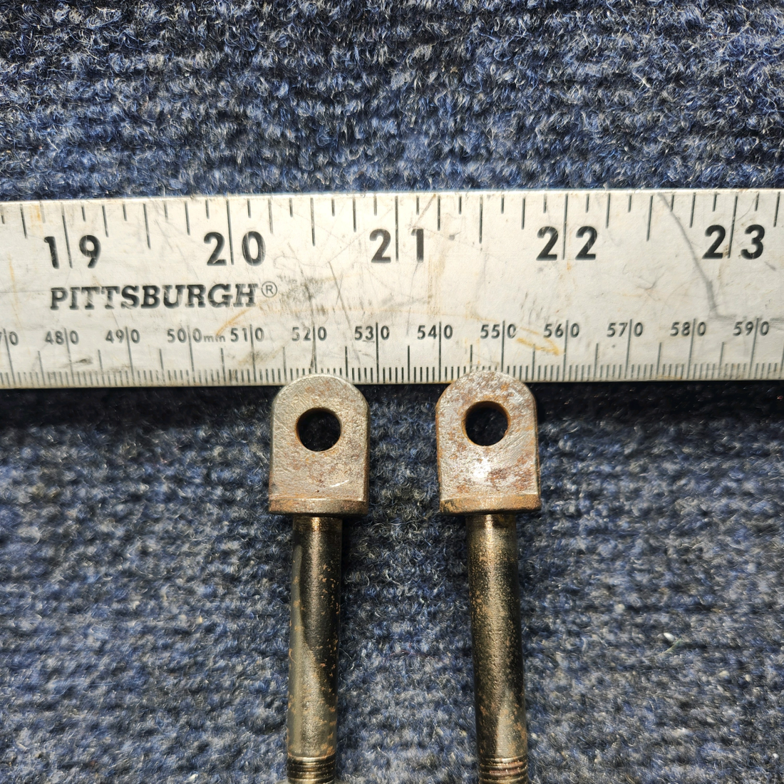 Used aircraft parts for sale, 65567-000 PIPER PA28-140 Bolt Cabin Door Attach - Set of 2