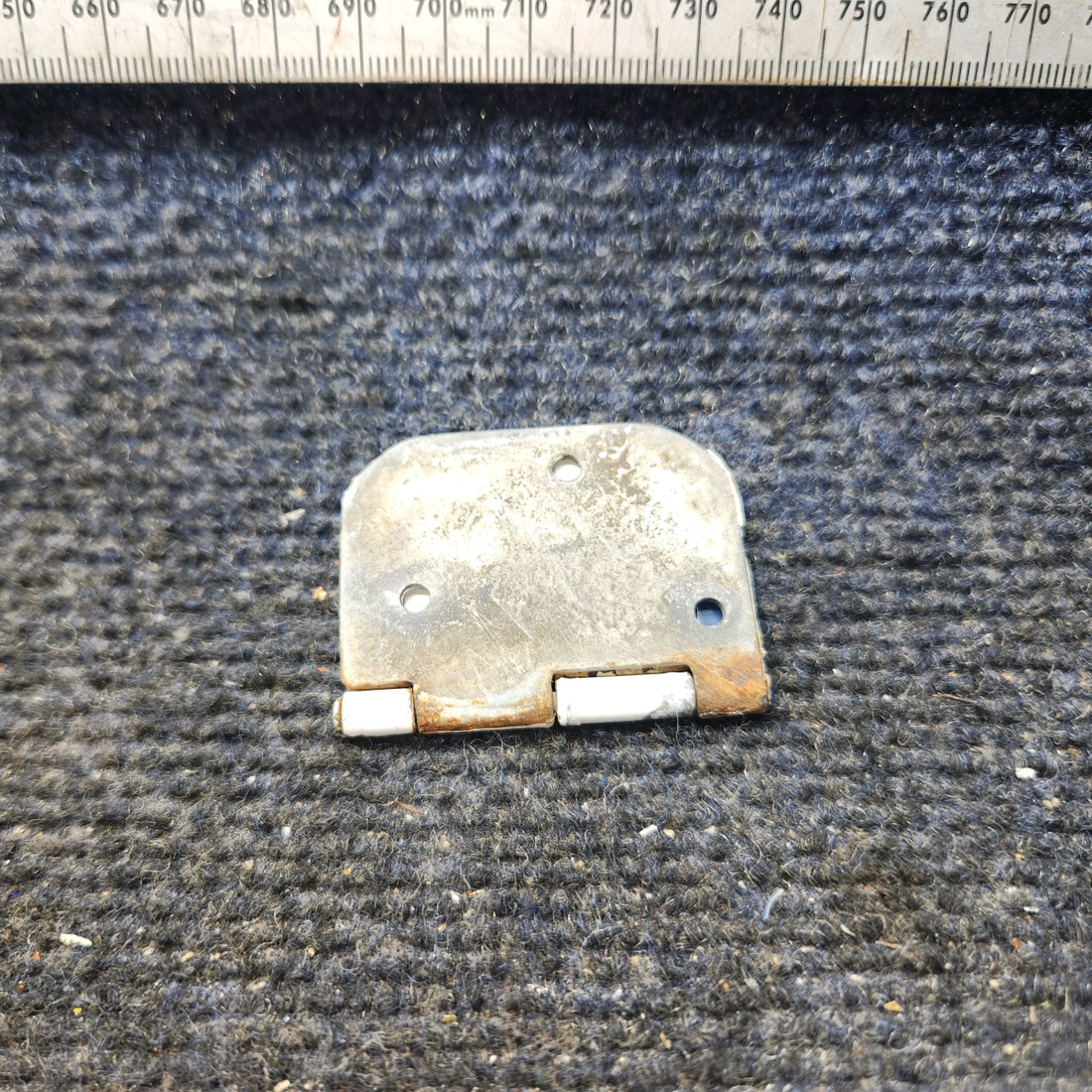 Used aircraft parts for sale, 0511280-3 Cessna 172F Cabin Door Lower Hinge Assembly - LH