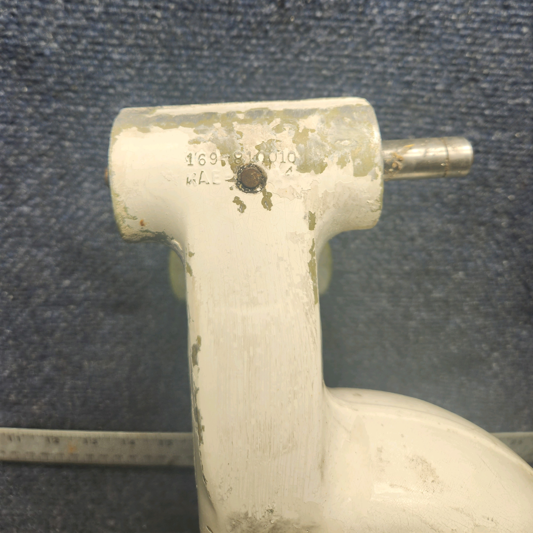 Used aircraft parts for sale, 169-810000-608 Beechcraft A23A Musketeer Custom III MAIN GEAR FORK WITH AXLE RH