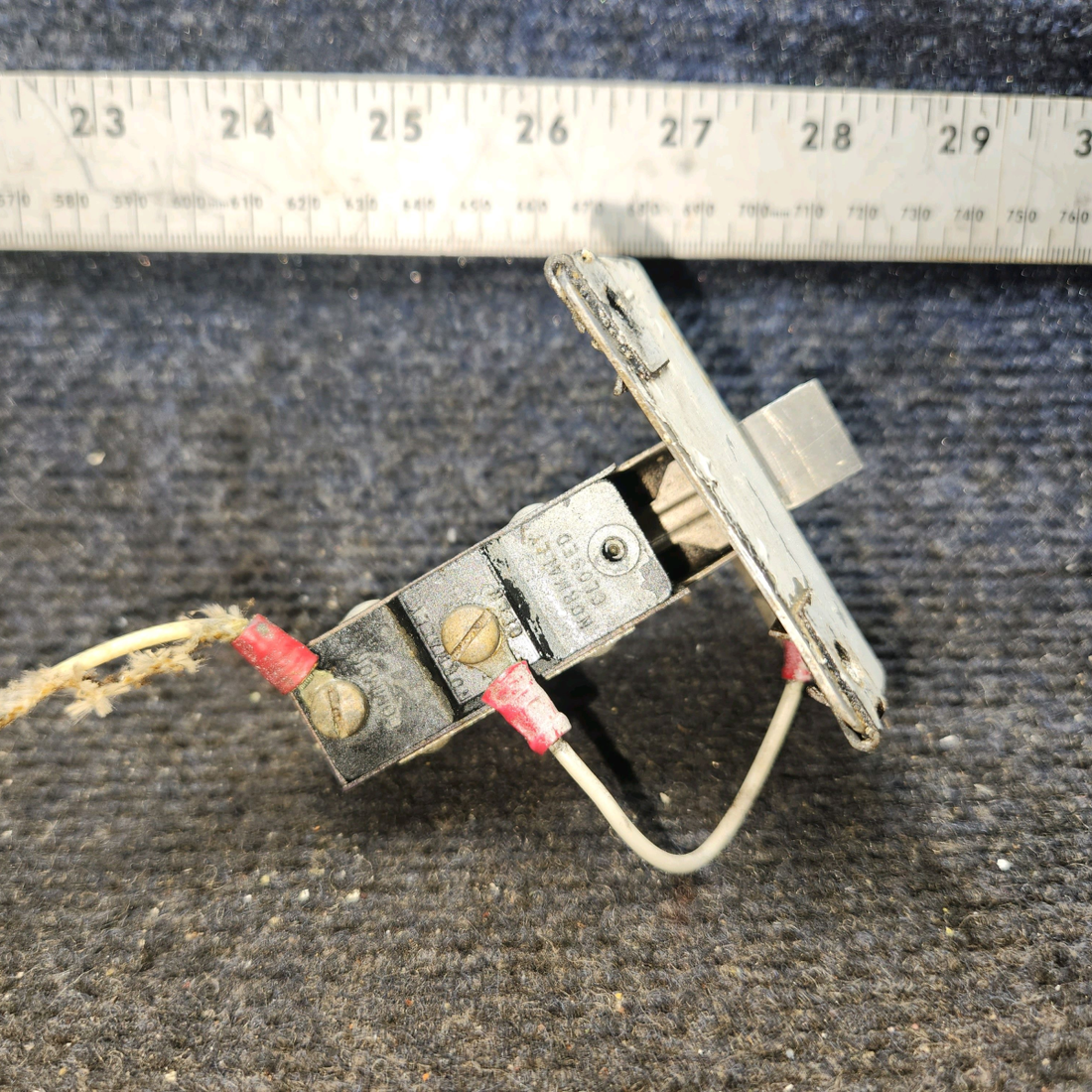 Used aircraft parts for sale, 150 Safe Flight Instruments Cessna 172 Lift Detector "Not Working"