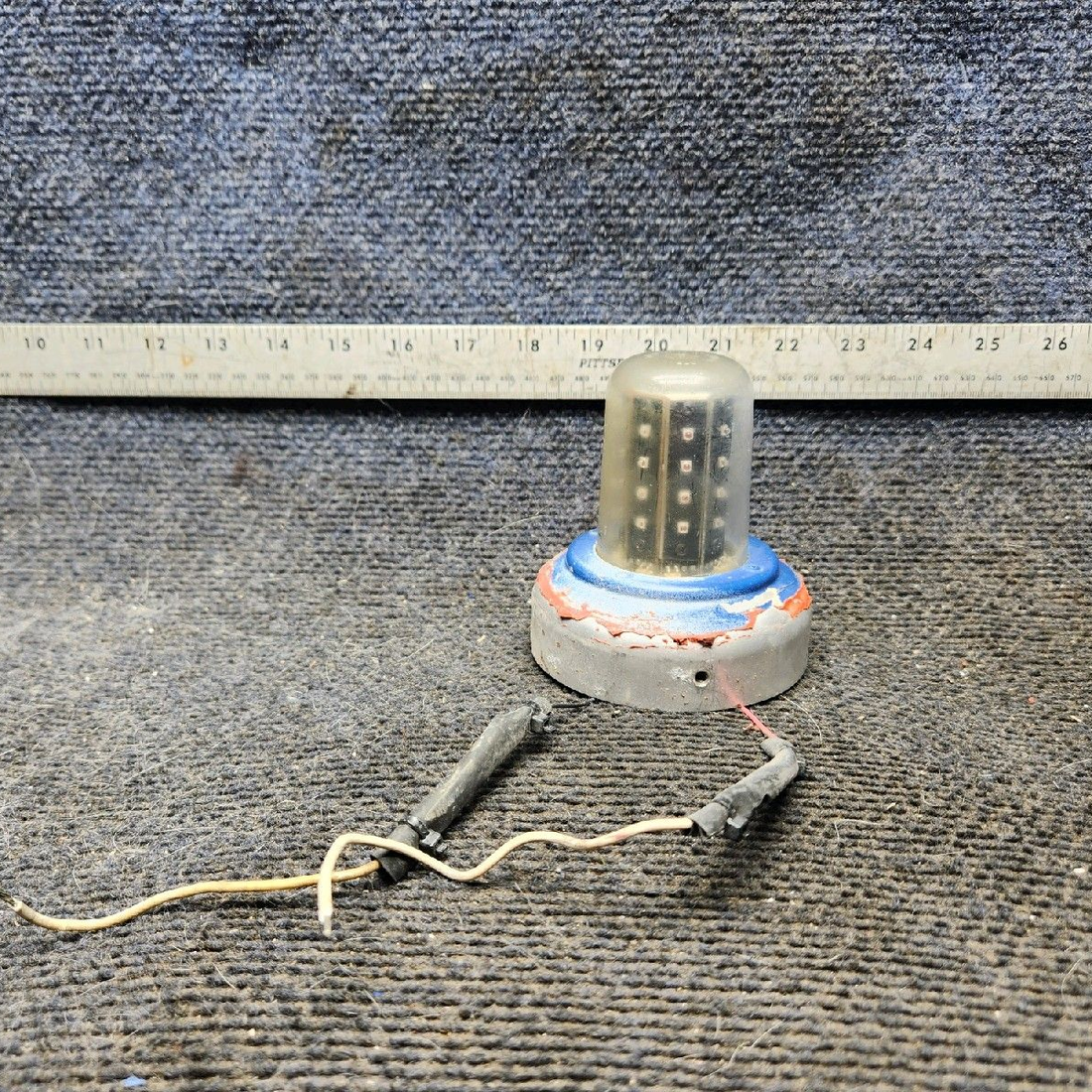 Used aircraft parts for sale, 01-0771080-55 piper PA-28-181 Red Beacon Light  - 14 V