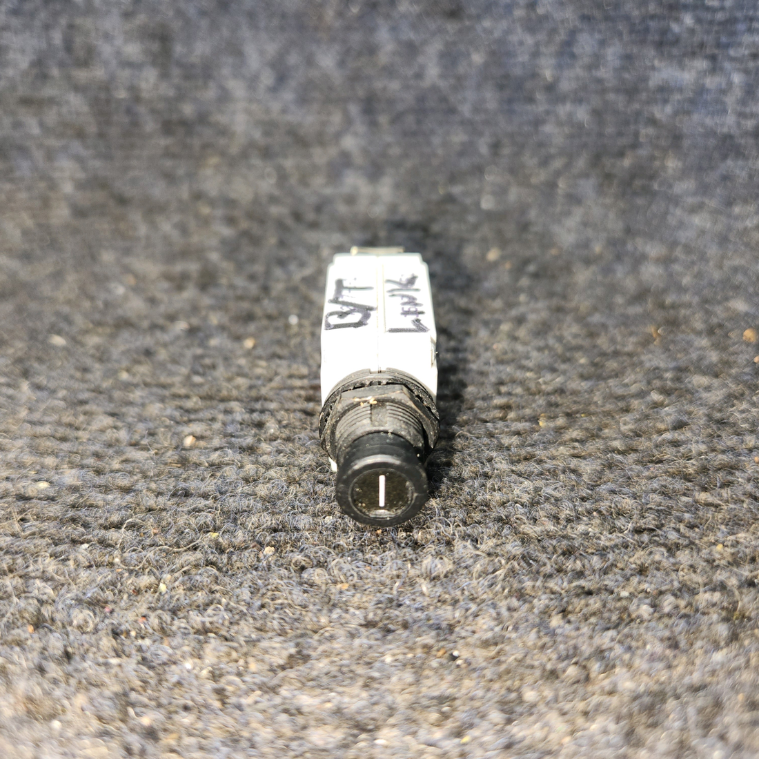 Used aircraft parts for sale, 7277-2-1 klixon 7274-2 PIPER PA-24-250 Circuit Breaker, 1 AMP - Price for Each