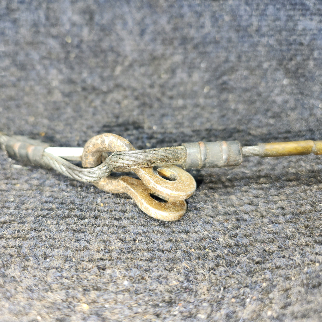 Used aircraft parts for sale, 96908-000 PIPER PA28-140 Seatbelt Cable Assembly Set – LH and RH