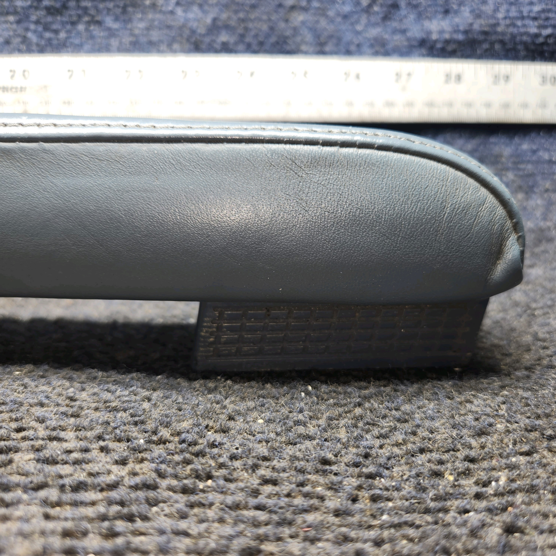 Used aircraft parts for sale, 1414082-1 Cessna 182G Armrest Assembly