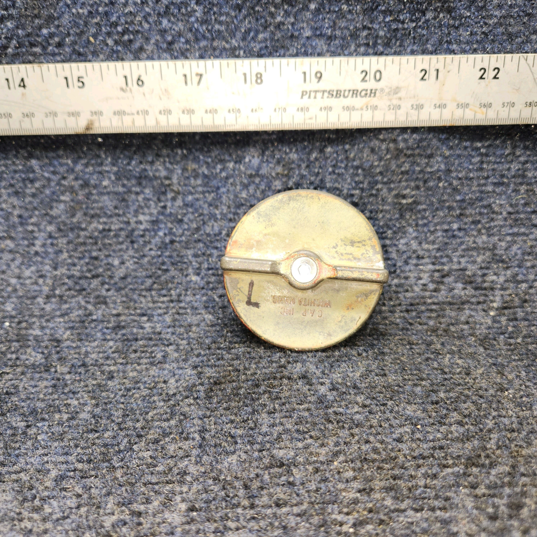 Used aircraft parts for sale, 0426015-1 CESSNA 172K FUEL CAP ASSY