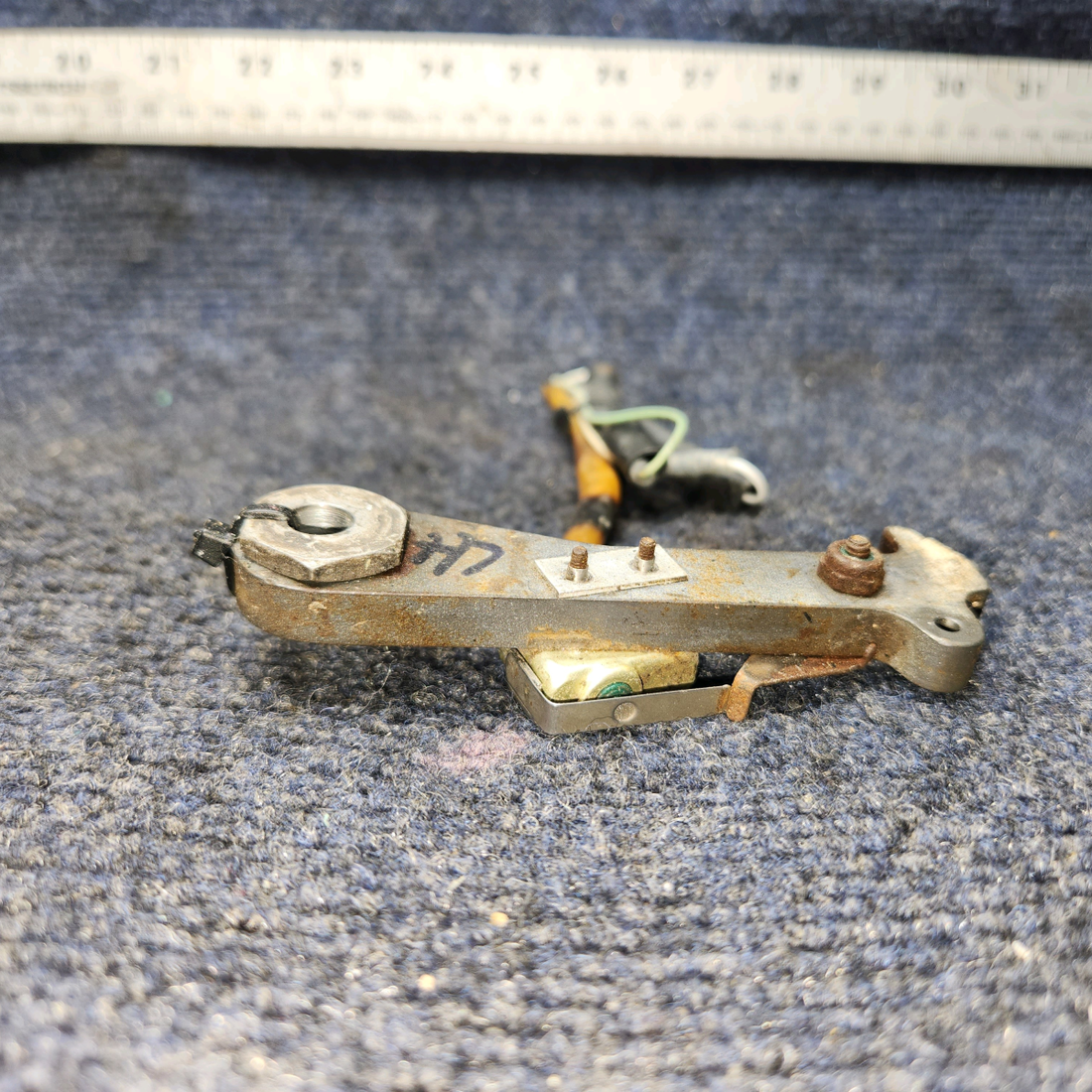 Used aircraft parts for sale, 2241106-3 Cessna 172RG HOOK DOWNLOCK W SWITCH