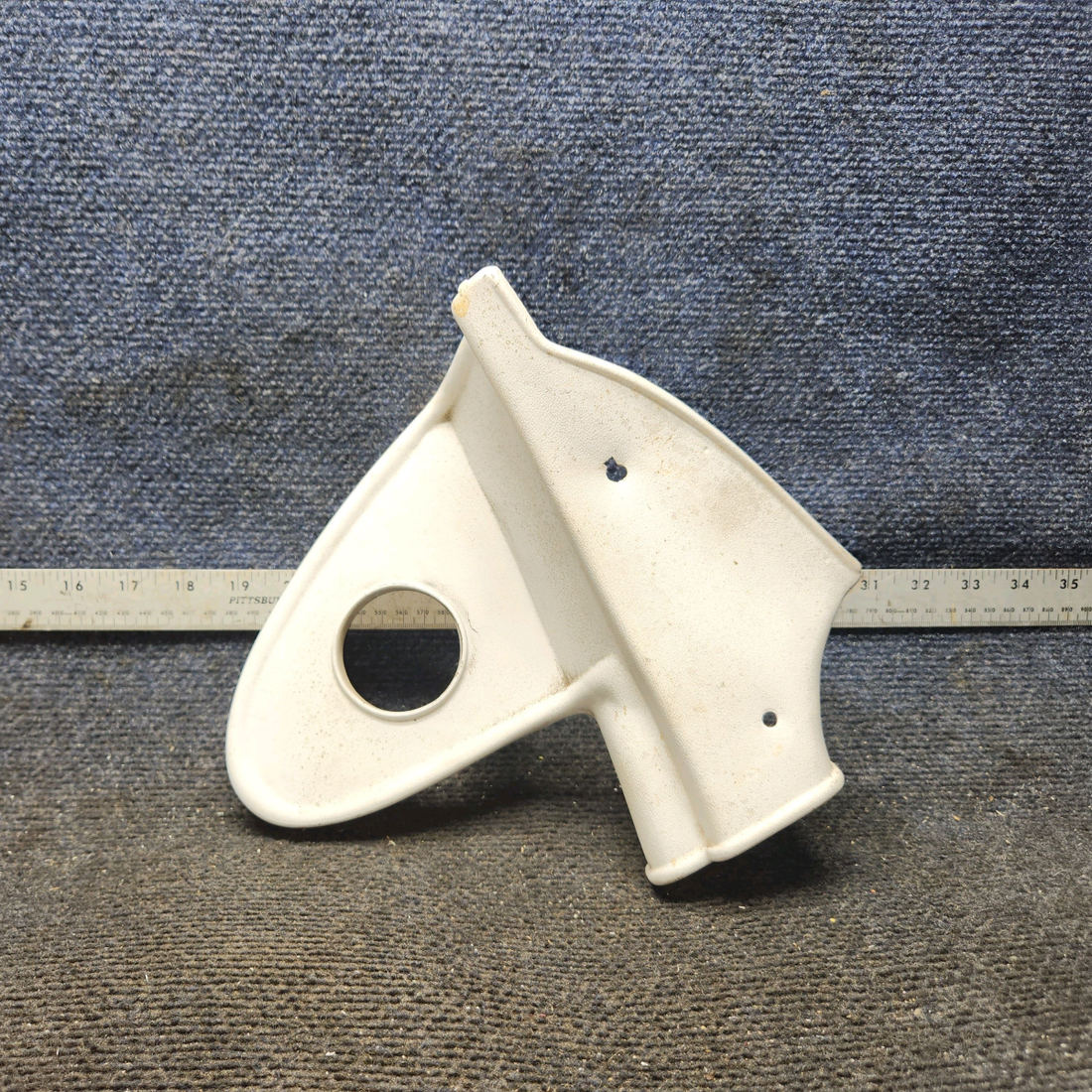 Used aircraft parts for sale, 0411974-6 cessna 150G Shield – RH