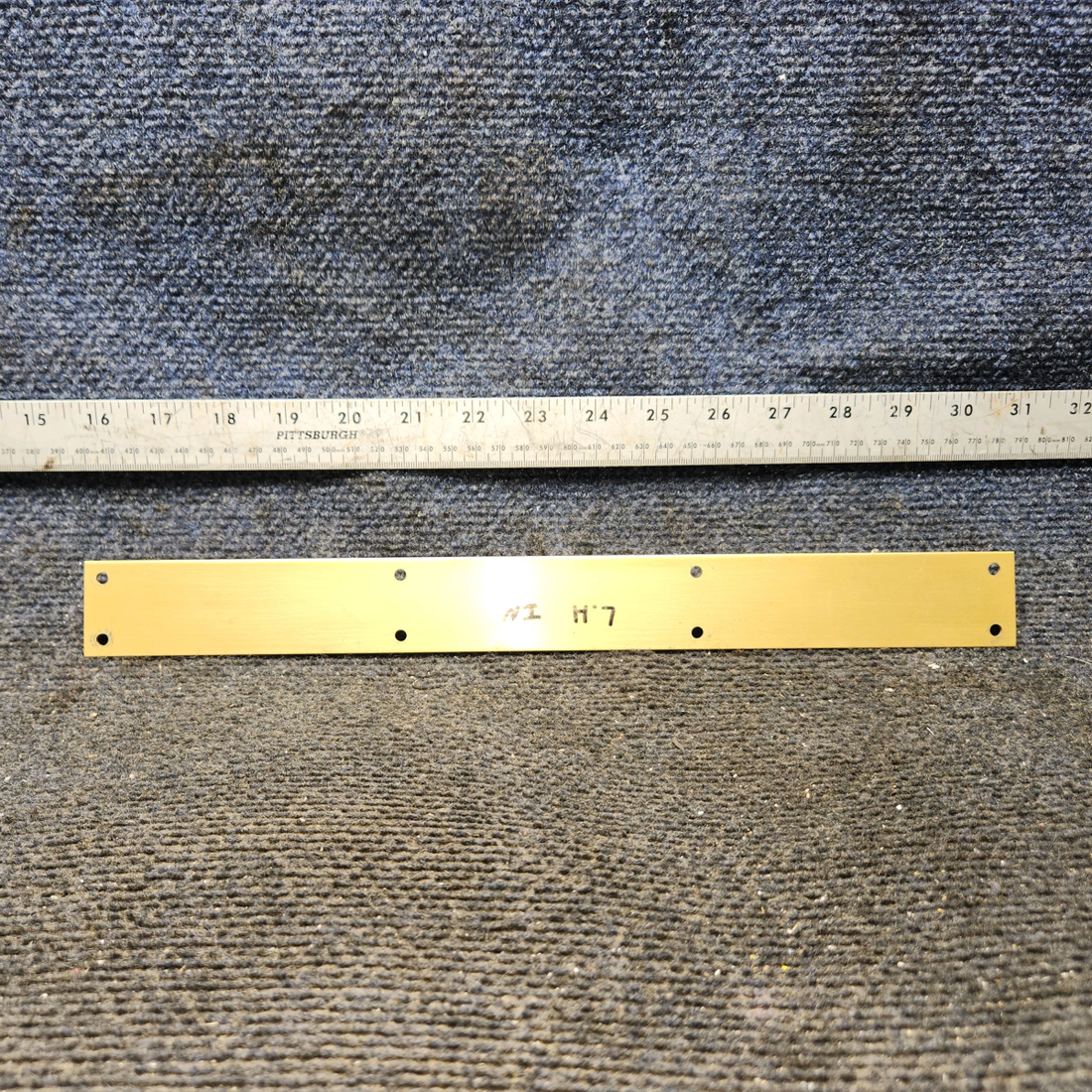 Used aircraft parts for sale, MC0411545-2 cessna 150G Inboard Seat Rail