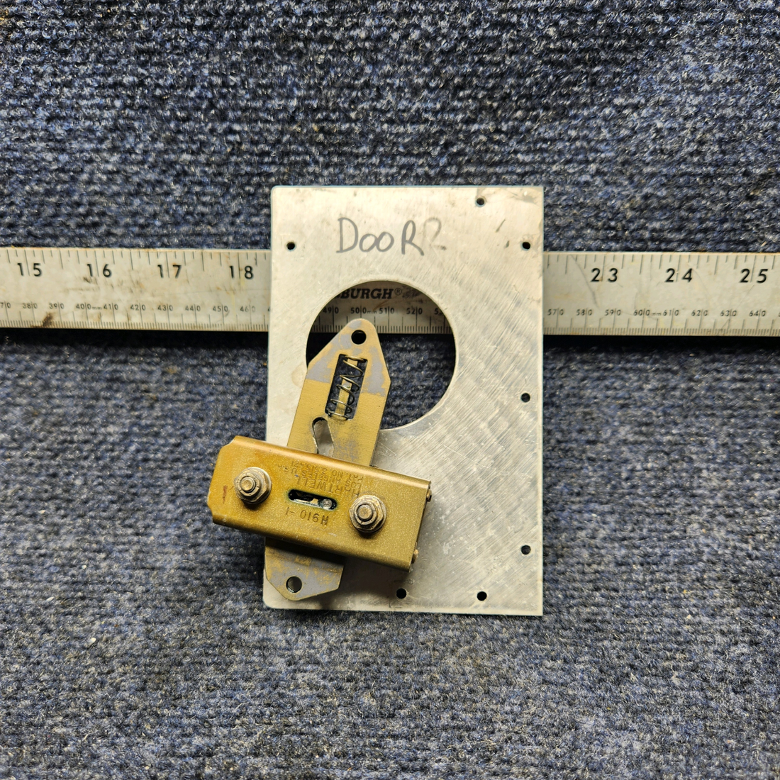 Used aircraft parts for sale, H-910-1 MOONEY M20J LACHT DOOR UPPER WITH PLATE