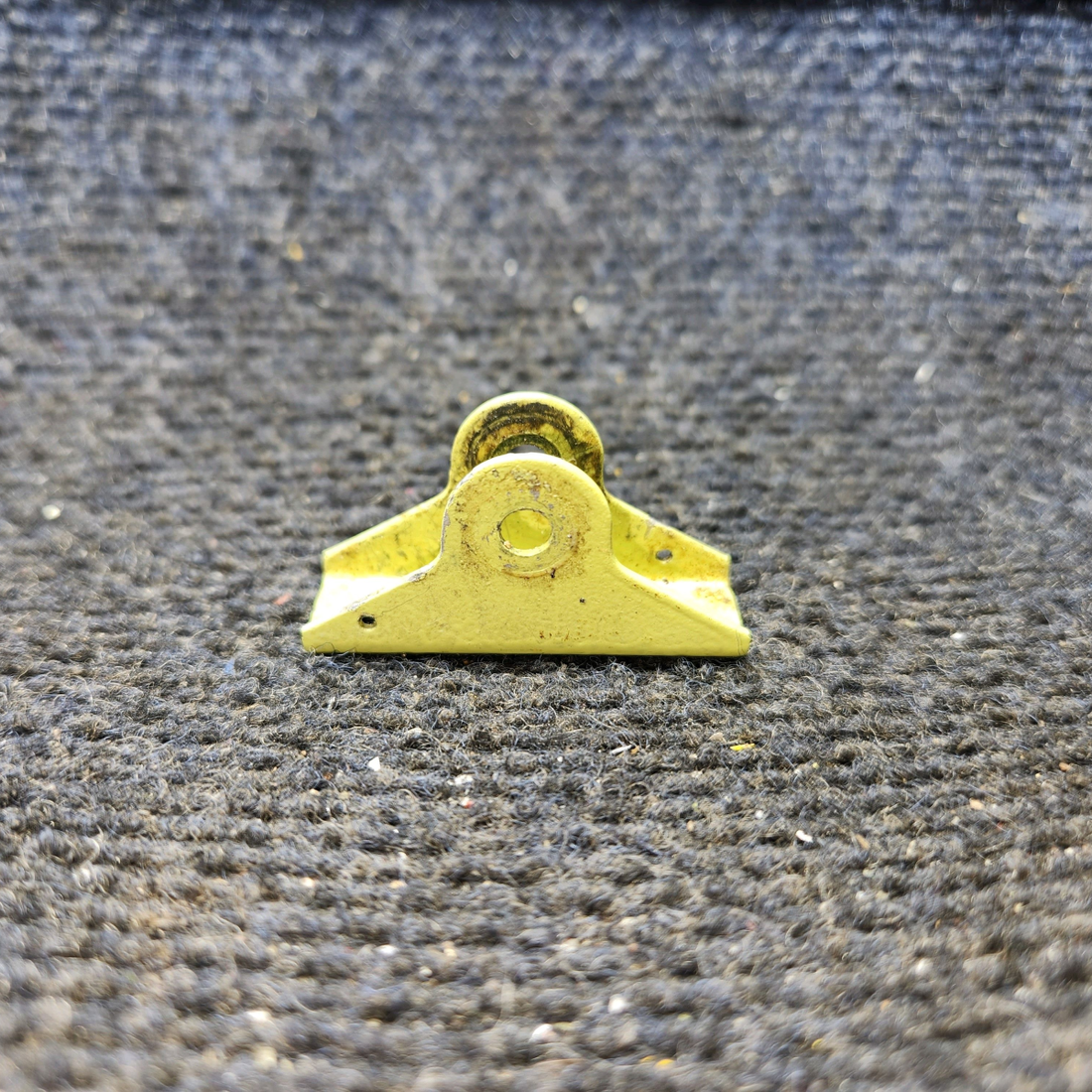 Used aircraft parts for sale, 35-650122-4 BEECHCRAFT F35 Elevator Hinge Bracket