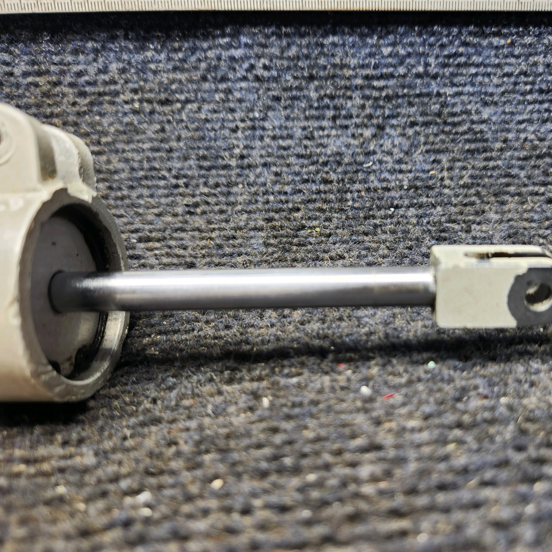 Used aircraft parts for sale, 0442512-1 Cessna 172E Shimmy Dampener Assembly