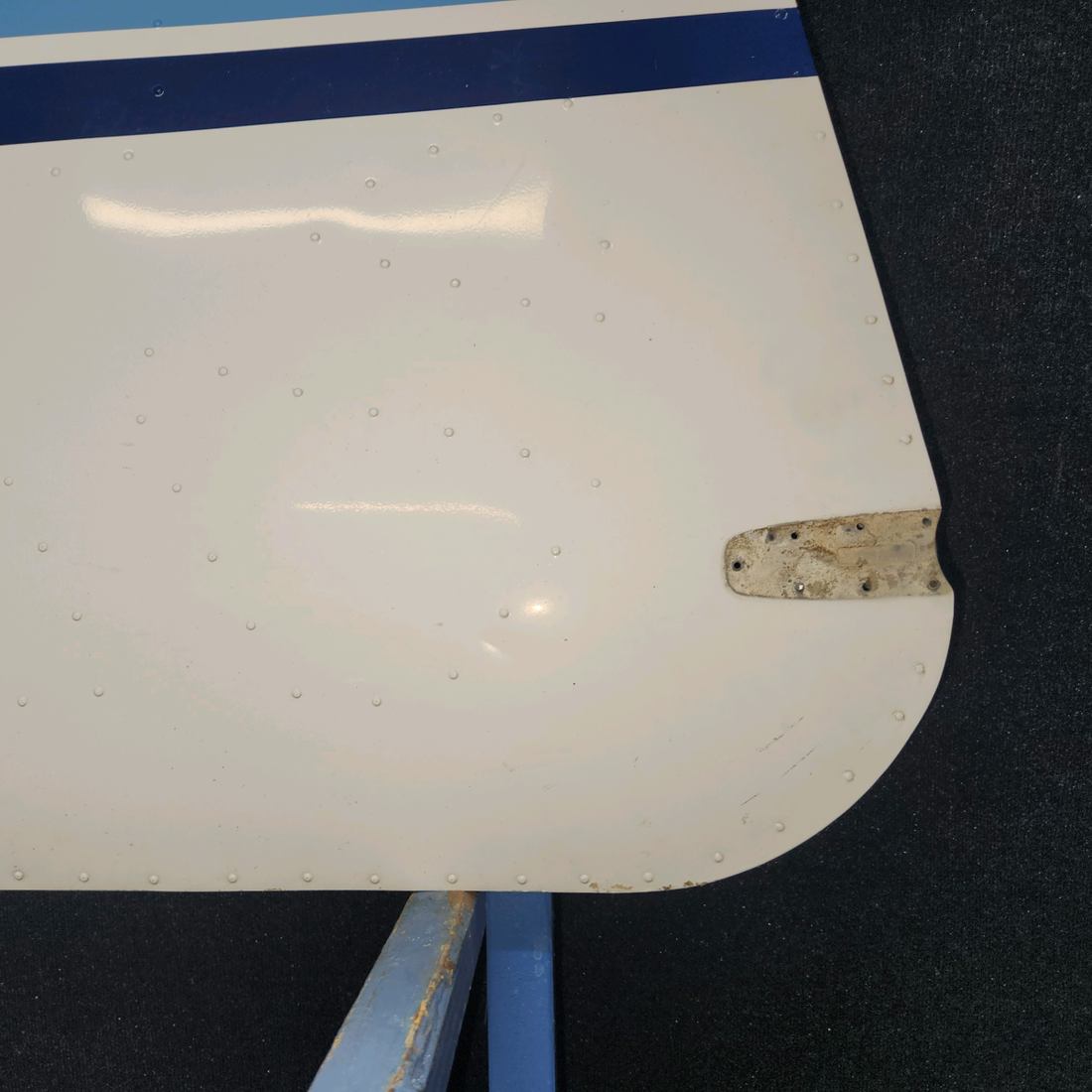 Used aircraft parts for sale, 0710620-206, 0717010-18 Cessna 182G Door structure With Window RH