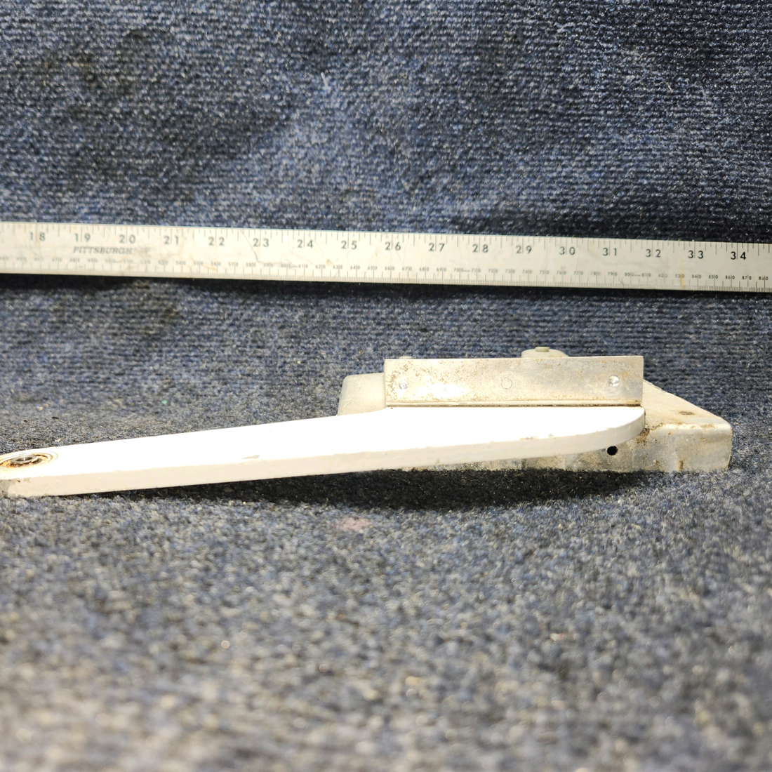 Used aircraft parts for sale, 65898-004 Piper PA28-140 SUPORT ASSY FLAP OUTBOARD AND CENTER PRICE PER EACH