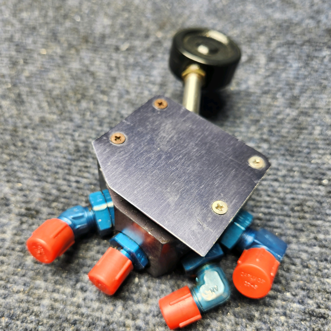 Used aircraft parts for sale, 9881020-2 CESSNA C172RG LANDING GEAR SELECTOR VALVE ASSEMBLY
