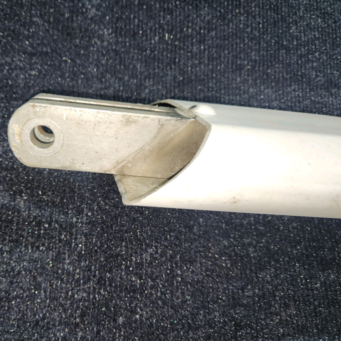 Used aircraft parts for sale, 0426606 cessna 150G Wing Strut Assembly – LH