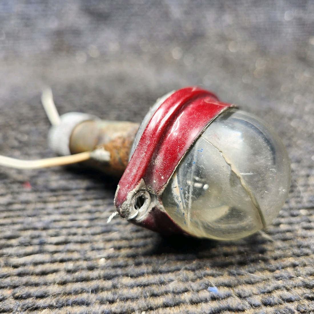Used aircraft parts for sale, 472-736 piper PA-28-181 White Tail Navigation Light, 14 Volt
