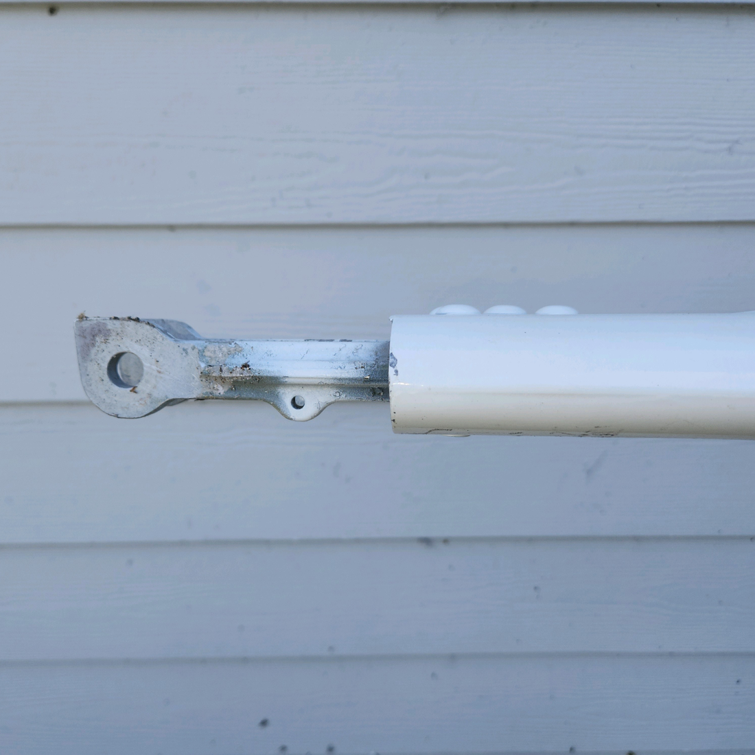 Used aircraft parts for sale, 0523606-18 cessna 172N Wing Strut Assembly – RH