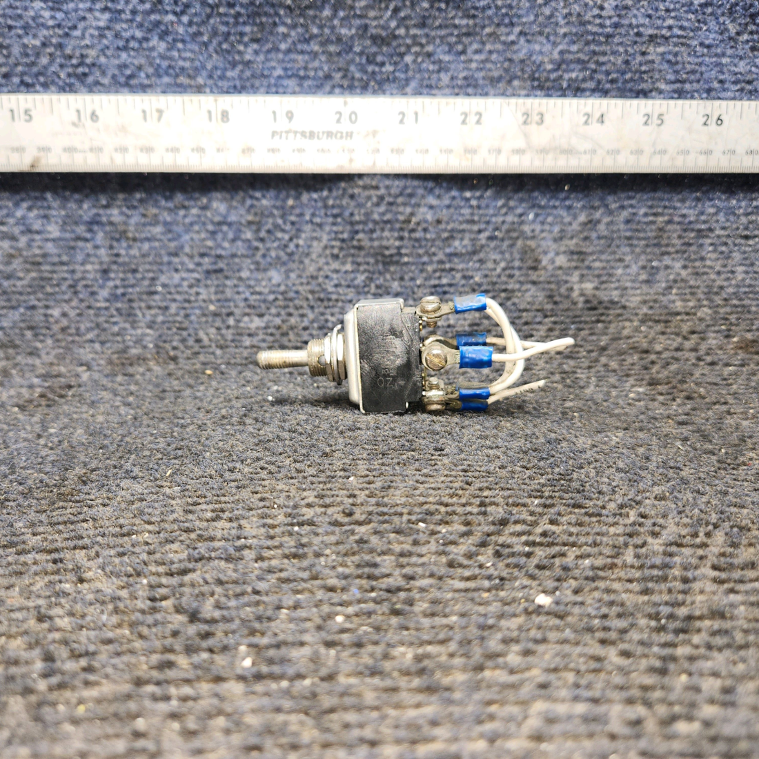 Used aircraft parts for sale, MS25201-6 cessna 150G Three-Position Reset Switch