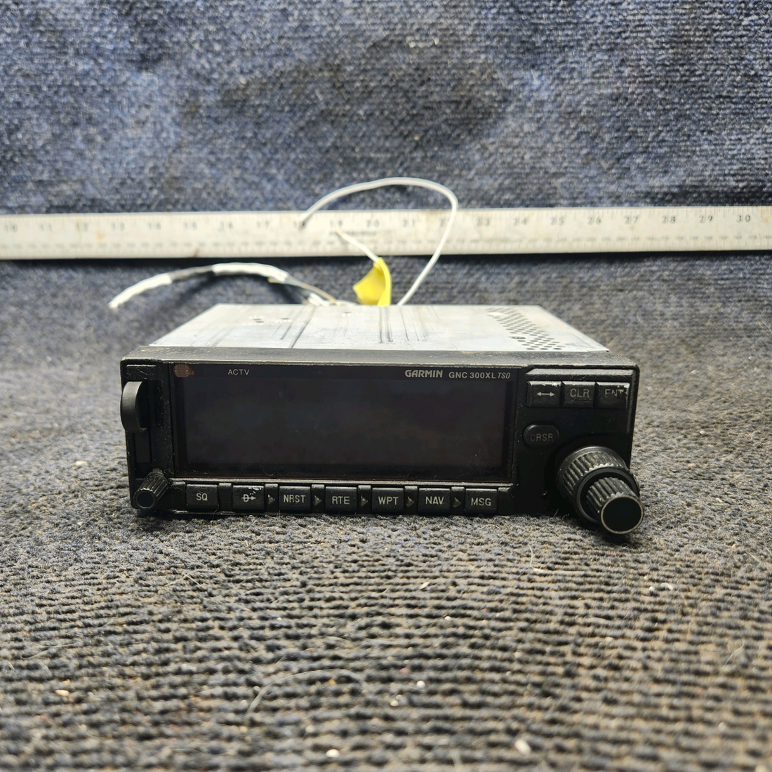 Used aircraft parts for sale, 011-00433-00 Garmin GNC-300XL cessna 172N GPS-Com Radio with Tray (Volts: 14)