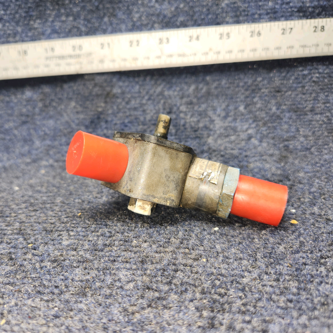 Used aircraft parts for sale, 9851067-7 Cessna 172RG Fuel Selector Valve Assy