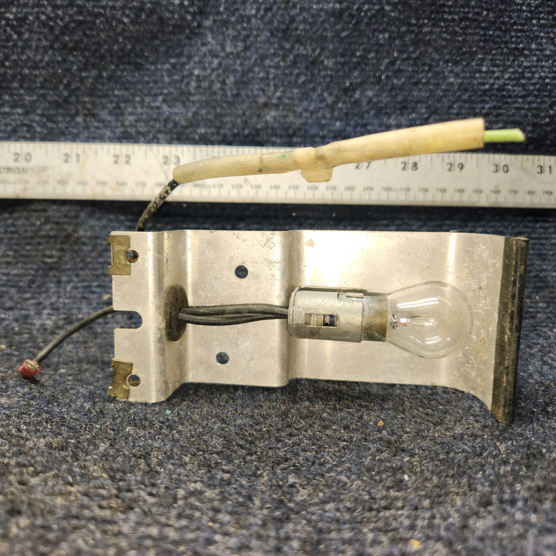 Used aircraft parts for sale, 0762035-1 Cessna 182P Cover Plate Wing Light