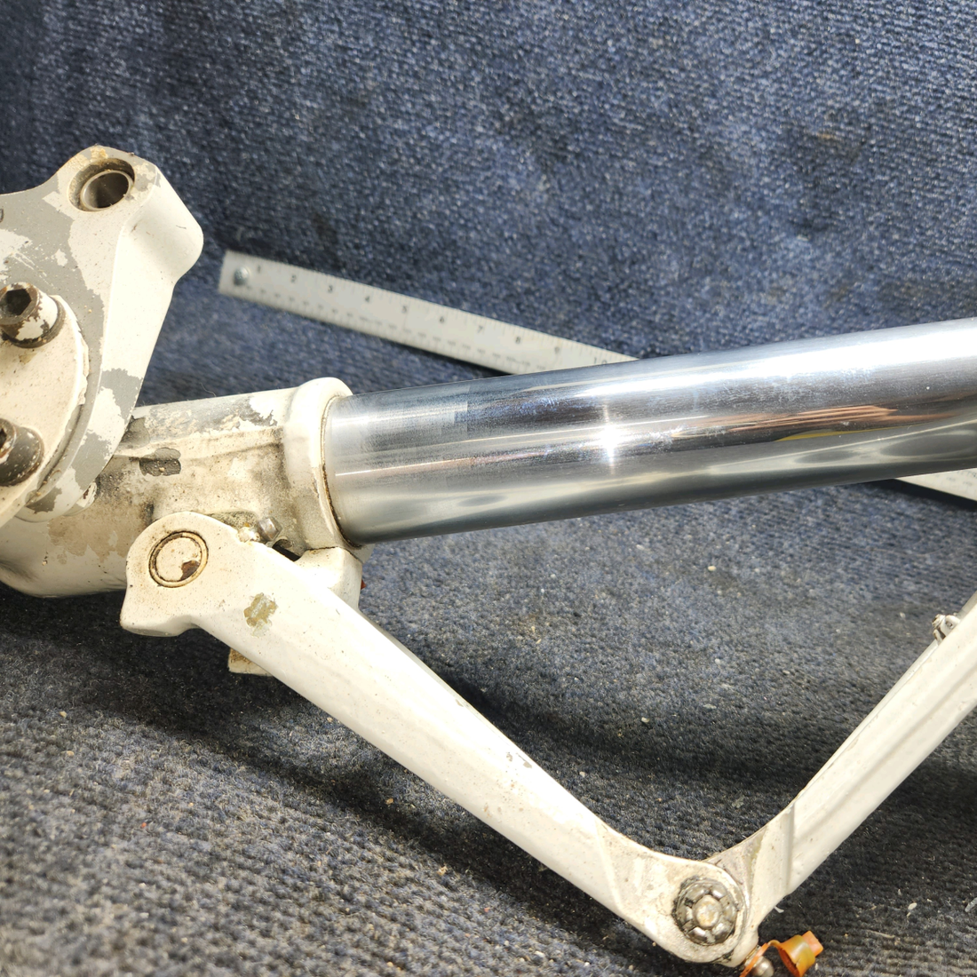 Used aircraft parts for sale, 95-810002-613 BEECHCRAFT 95-55B Gear Assy Main - LH