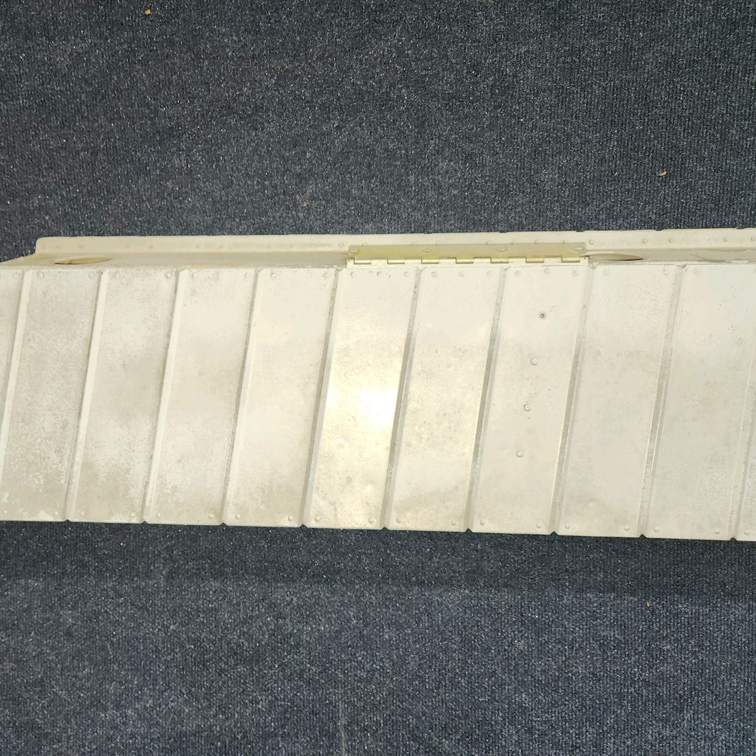 Used aircraft parts for sale, 0523800-1 Cessna 172F Aileron Assembly - RH