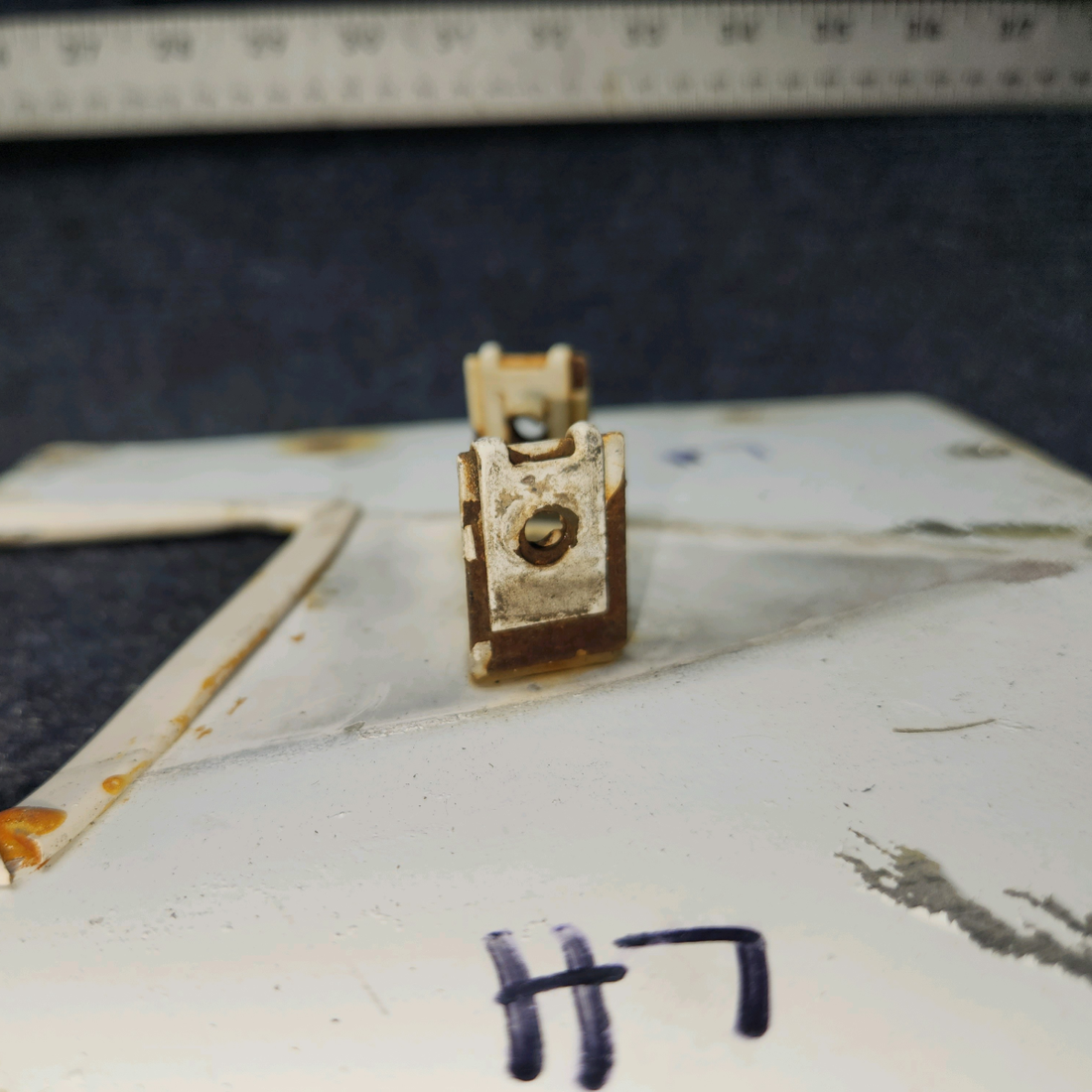 Used aircraft parts for sale, 63339-000 PIPER PA28-140 Plate Assy MLG LH