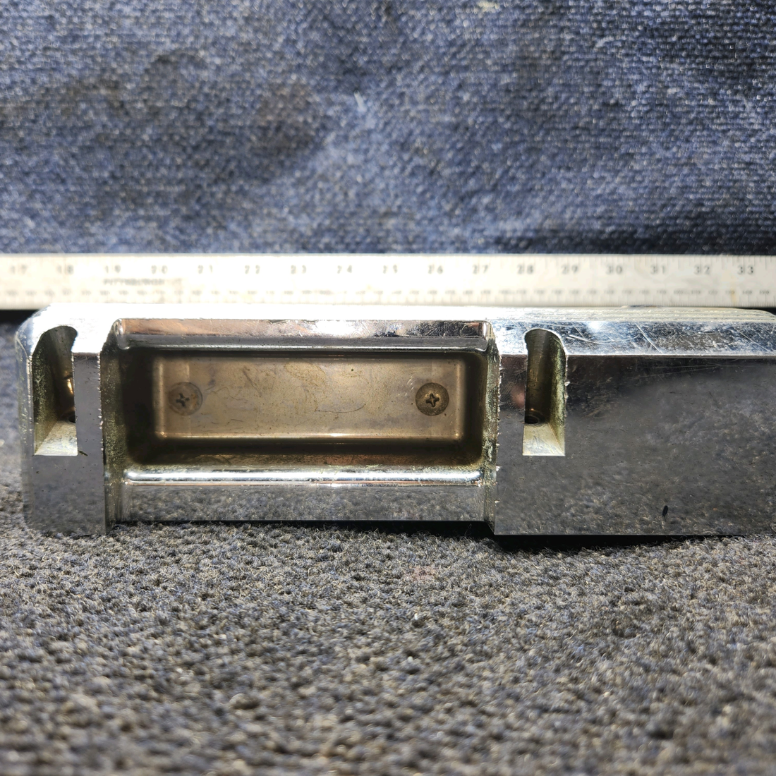 Used aircraft parts for sale, 66710-016 Piper PA28-161 Arm Rest Assembly w/ Pad and Ashtray -  LH