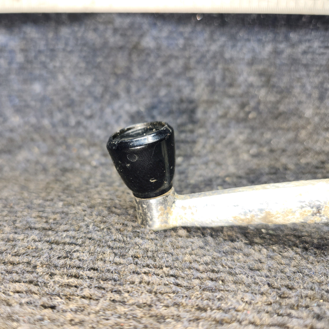 Used aircraft parts for sale, 464-023 PIPER PA28-140 Elevator Trim Handle