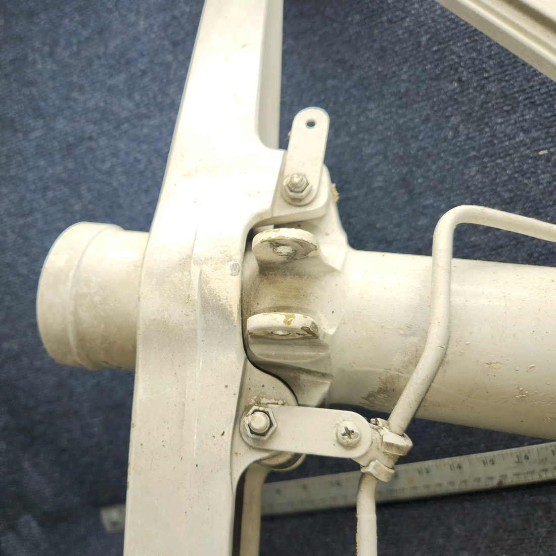 Used aircraft parts for sale, 95-810002-618 BEECHCRAFT 95-55B Gear Assy Main - RH