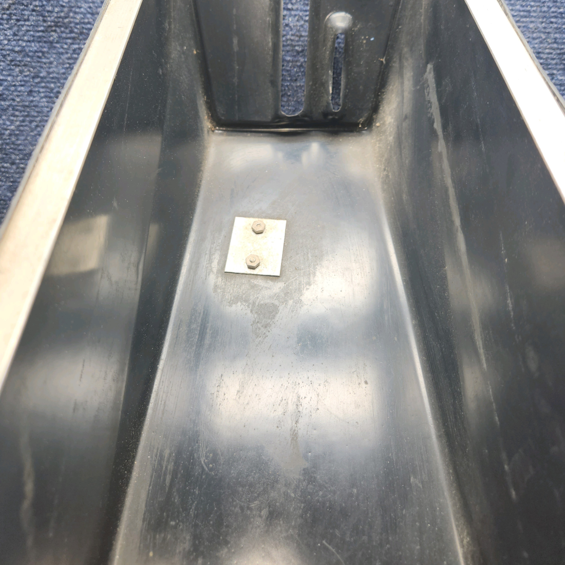 Used aircraft parts for sale, 0411004-1 cessna 150G Center Console Cover