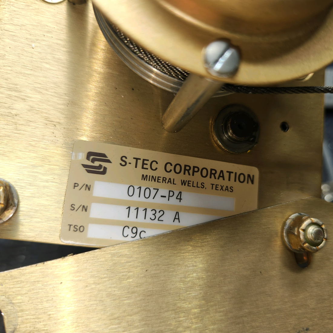 Used aircraft parts for sale, 0107-P4 S-Tec Cessna 182G Autopilot Pitch Servo Assembly