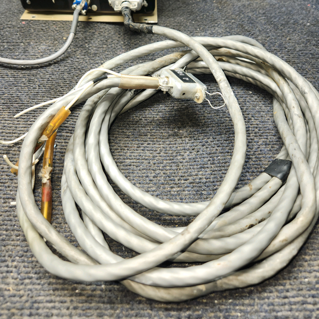 Used aircraft parts for sale, 1525-1 Brittain Beechcraft 35-33 Autopilot Amplifier 12V