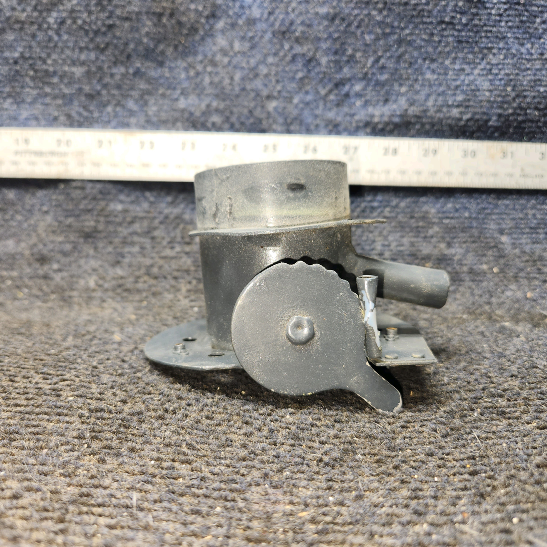 Used aircraft parts for sale, 68671-000 piper PA-28-181 Air Vent Valve Assembly
