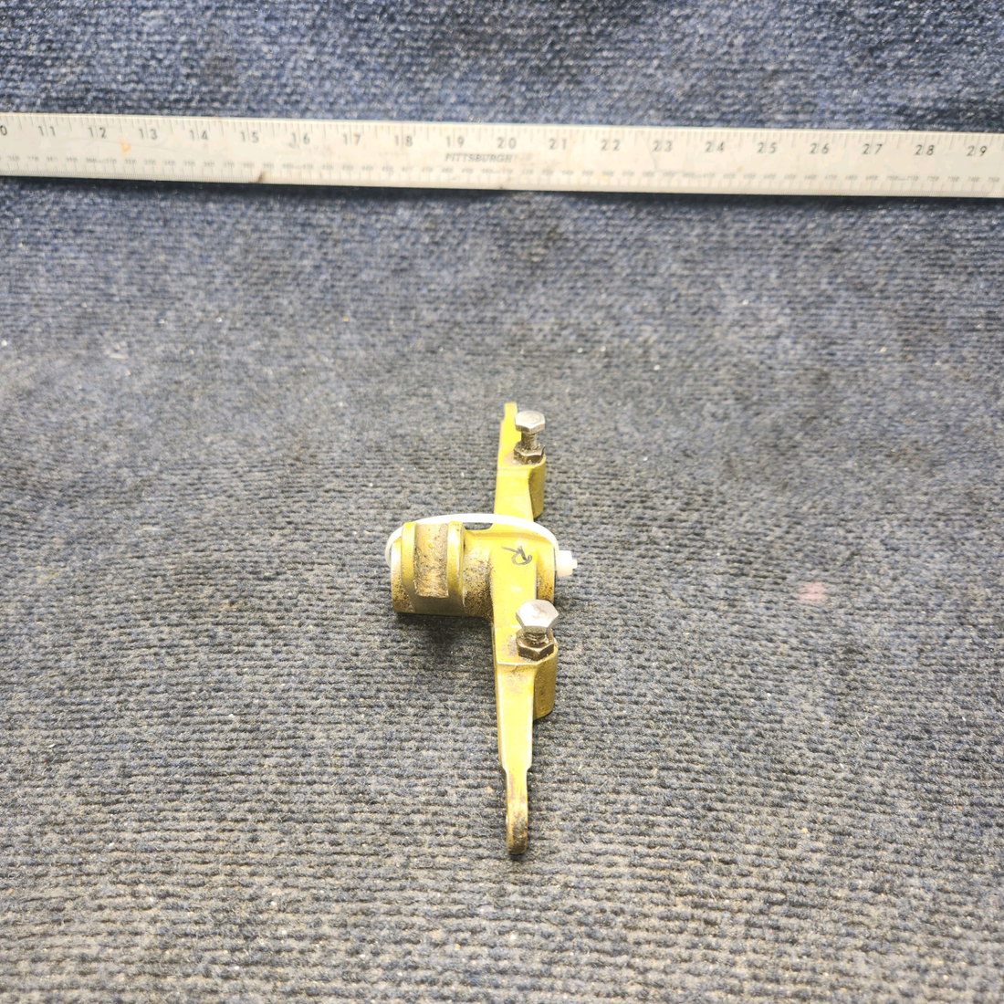 Used aircraft parts for sale, 22748-001 PIPER PA-24-250 Aileron Bellcrank Assembly RH