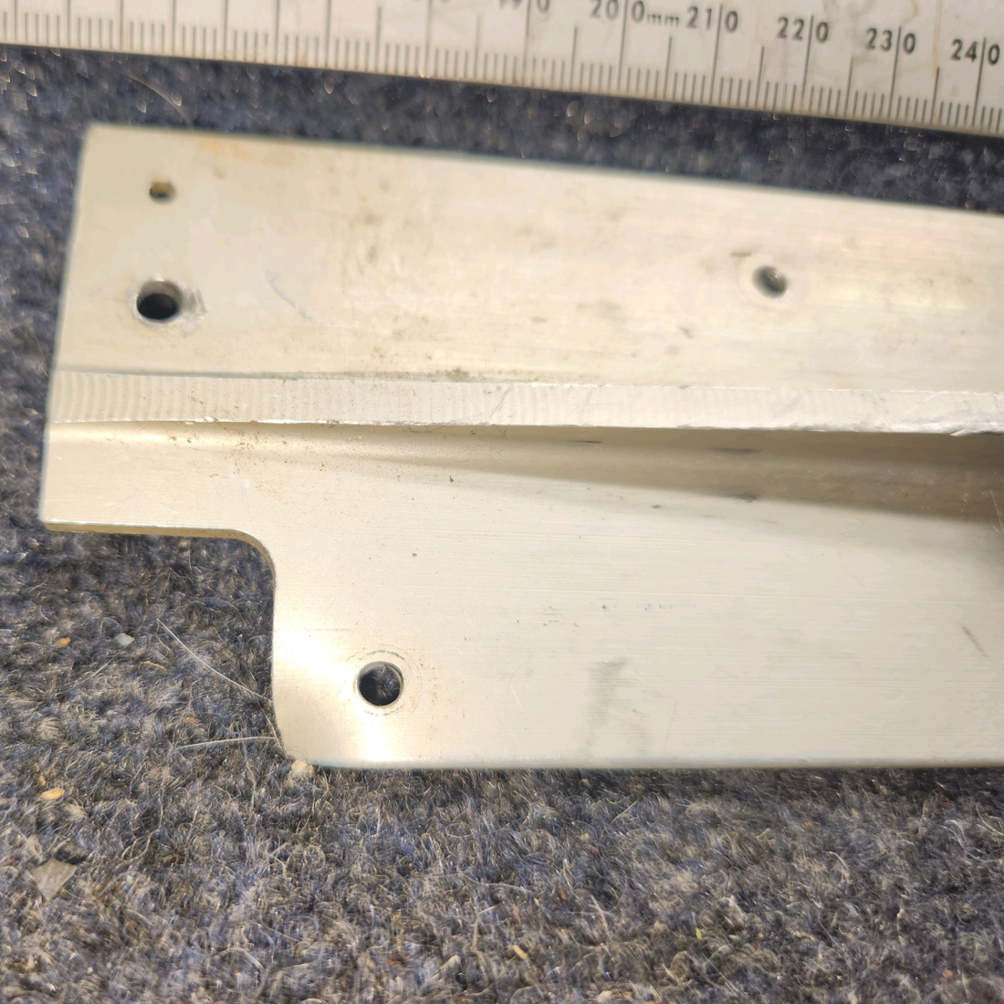 Used aircraft parts for sale, MC0511243-6 cessna 172N Seat Rail – Outboard RH